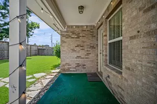 9306 Alzaada Ln, Houston, TX 77070 - Photo 23