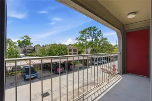 2025 Augusta Dr, Houston, TX 77057 - Photo 17