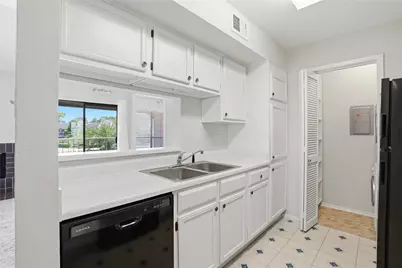 2025 Augusta Drive #804, Houston, TX 77057 - Photo 9