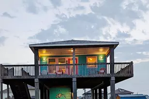 975 Fisherman Dr S, Galveston, TX 77650 - Photo 1