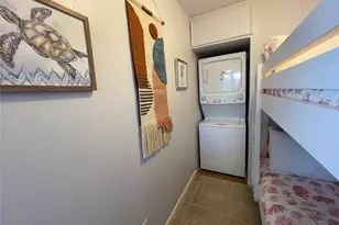 975 Fisherman Dr S, Galveston, TX 77650 - Photo 15
