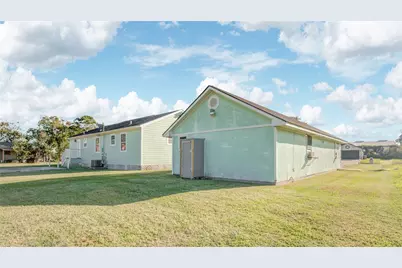 424 S Avenue B, Freeport, TX 77541 - Photo 29