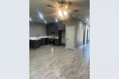 310 N 9th Street, Beaumont, TX 77702 - Photo 3