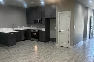 310 N 9th St, Beaumont, TX 77702 - Photo 3