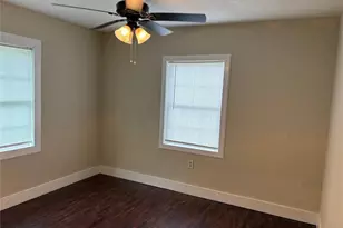2118 8th St, Orange, TX 77630 - Photo 3