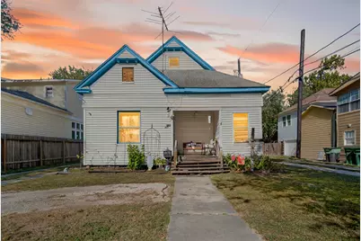 403 E 8th Street, Houston, TX 77007 - Photo 1