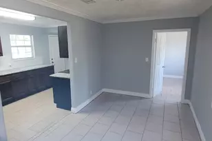 3026 Sunbeam St, Houston, TX 77051 - Photo 5