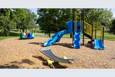 200 Avenue L, Baytown, TX 77520 - Photo 9