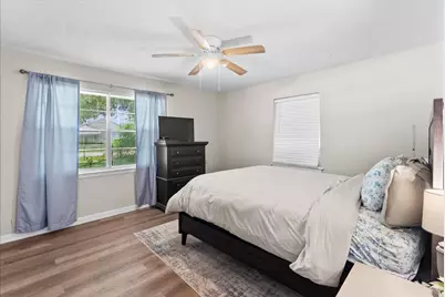 2402 Hodges Street, Baytown, TX 77521 - Photo 15