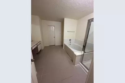 5815 SE Red River Drive, Dickinson, TX 77539 - Photo 5