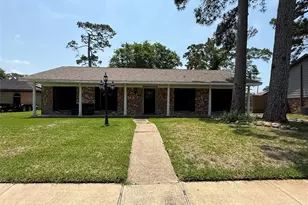 3305 Tompkins Dr, Baytown, TX 77521 - Photo 1
