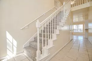 10138 Duchamp Dr, Houston, TX 77036 - Photo 5