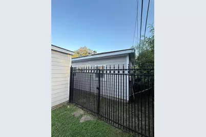 5701 Luna Street, Houston, TX 77076 - Photo 47