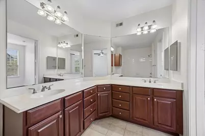 7575 Kirby Drive #2217, Houston, TX 77030 - Photo 9