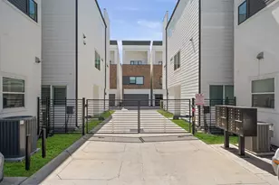 5827 Dolores St, Houston, TX 77057 - Photo 3