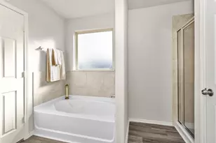 919 Amesbury Ct, Conroe, TX 77316 - Photo 23