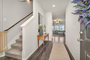 919 Amesbury Ct, Conroe, TX 77316 - Photo 3