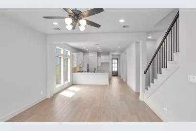 397 Mulberry Creek Street, Conroe, TX 77304 - Photo 3
