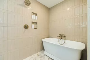 18 Adler Cir, Galveston, TX 77551 - Photo 29