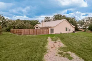2803 Fm 2158, Midway, TX 75852 - Photo 39