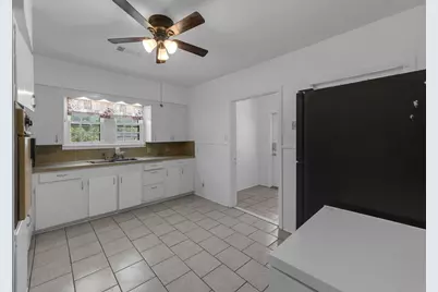 405 Missouri Street, Liberty, TX 77575 - Photo 9