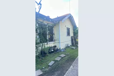 7909 Narcissus Street, Houston, TX 77012 - Photo 15