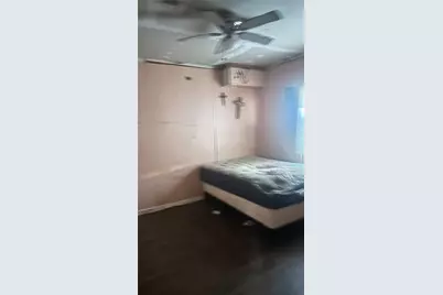 7909 Narcissus Street, Houston, TX 77012 - Photo 9