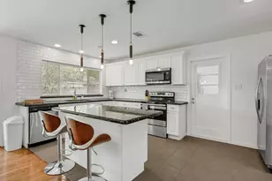 5415 Carew St, Houston, TX 77096 - Photo 5