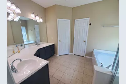 7610 Broken Oak Lane, Sugar Land, TX 77479 - Photo 15