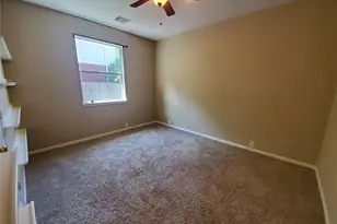 7610 Broken Oak Ln, Sugar Land, TX 77479 - Photo 17