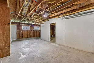 5709 Maco St, Galveston, TX 77551 - Photo 23