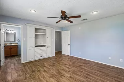 5709 Maco Street, Galveston, TX 77551 - Photo 21