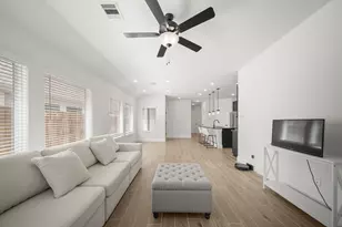 10111 Crescendo Wy, Iowa Colony, TX 77583 - Photo 9