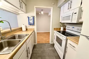 4639 Wild Indigo St, Houston, TX 77027 - Photo 27