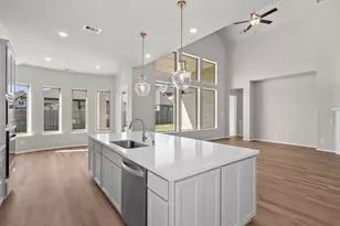 32335 Mossy Pine Wy, Conroe, TX 77385 - Photo 5