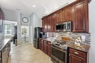 15819 Pier Pointe Way, Houston, TX 77044 - Photo 9