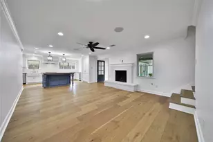 1034 Thornton Rd, Houston, TX 77018 - Photo 13