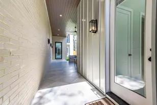 408 W 30th St, Houston, TX 77018 - Photo 3