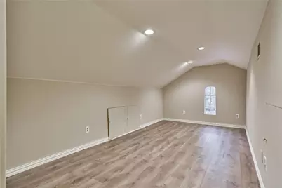 71 W Honey Grove Place, The Woodlands, TX 77382 - Photo 17
