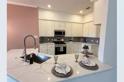 71 W Honey Grove Place, The Woodlands, TX 77382 - Photo 13