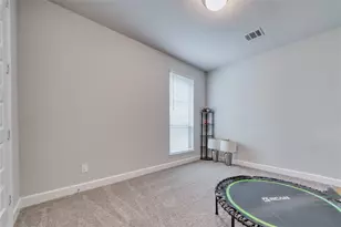 8827 Hbr Pnes Dr, Cypress, TX 77433 - Photo 7