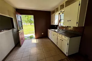 157 Clute Rd, Leona, TX 75850 - Photo 11