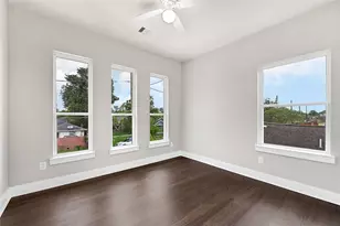 7938 Angus St, Houston, TX 77028 - Photo 17
