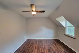 5239 Arboles Dr, Houston, TX 77035 - Photo 19
