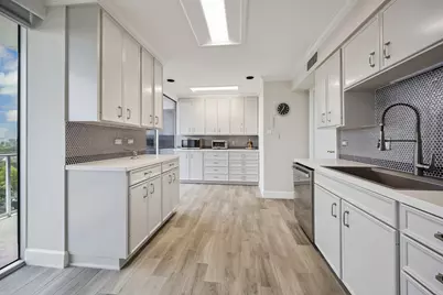2200 Willowick Road #8BC, Houston, TX 77027 - Photo 5