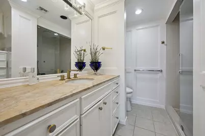 2200 Willowick Road #8BC, Houston, TX 77027 - Photo 11