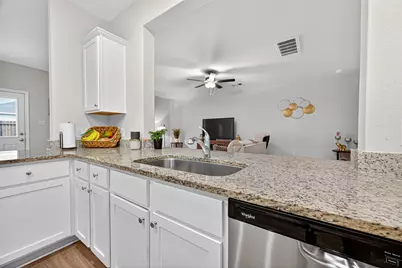 11416 Bright Sun Drive, Houston, TX 77048 - Photo 9