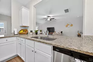 11416 Bright Sun Dr, Houston, TX 77048 - Photo 9