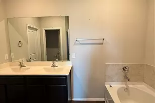 11335 Dawn Beach Ln, Conroe, TX 77304 - Photo 11