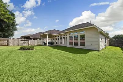 2803 Field Hollow Drive, Pearland, TX 77584 - Photo 25